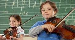kids with violins, music lesson