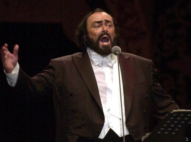 Pavarotti at La Scala