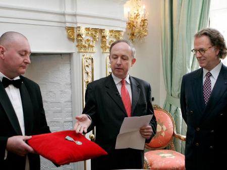Andre Rieu and French ambassador