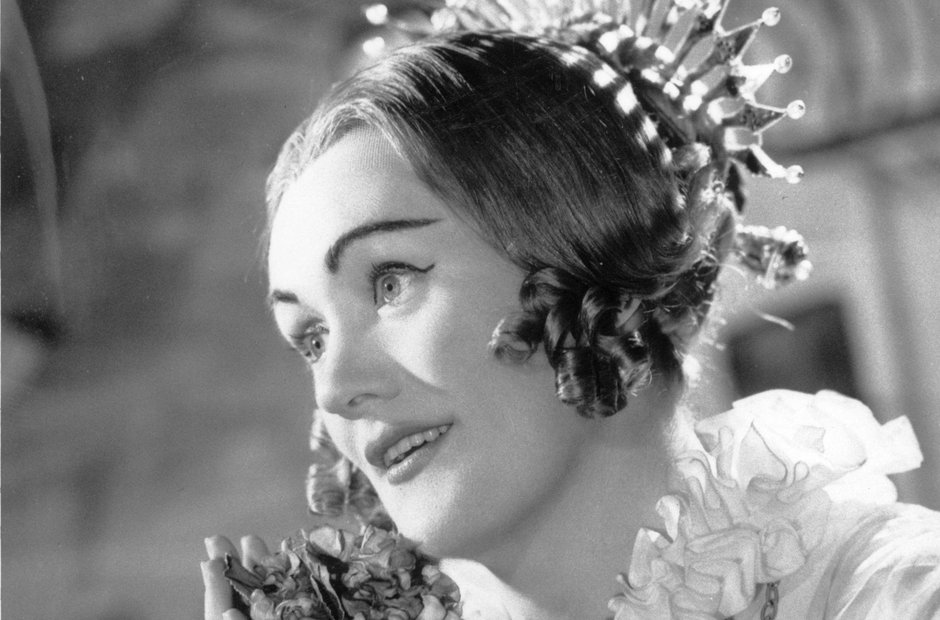 Joan Sutherland: A Life In Pictures