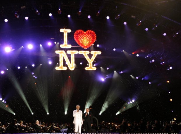 Andrea Bocelli with Ana María Martínez in Central Park - Andrea Bocelli  in - Classic FM