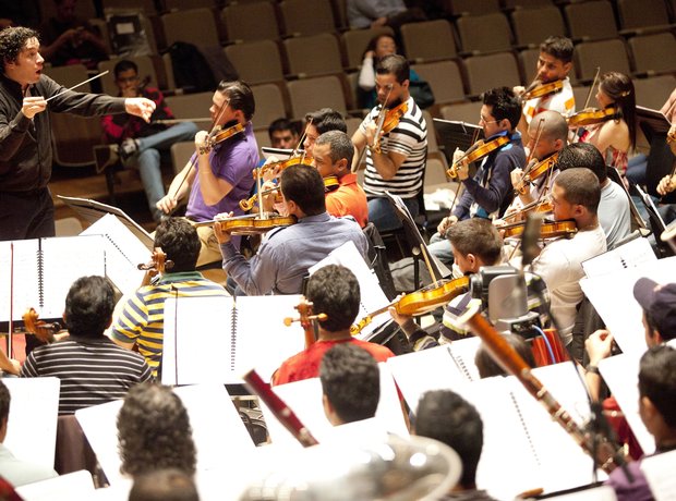 Dudamel & Simón Bolívar Symphony Orchestra Of Vene