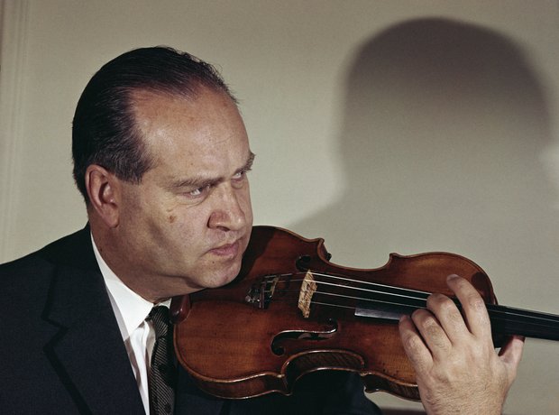 David Fyodorovich Oistrakh playing violin