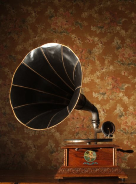 gramophone vinyl record