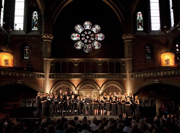Eric Whitacre singers at union chapel