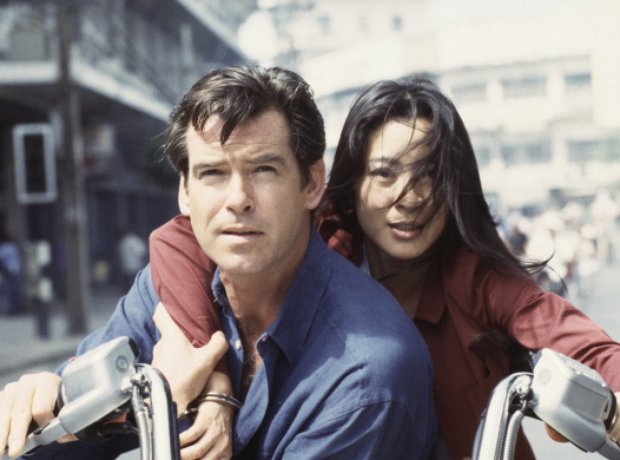 pierce brosnan tomorrow never dies