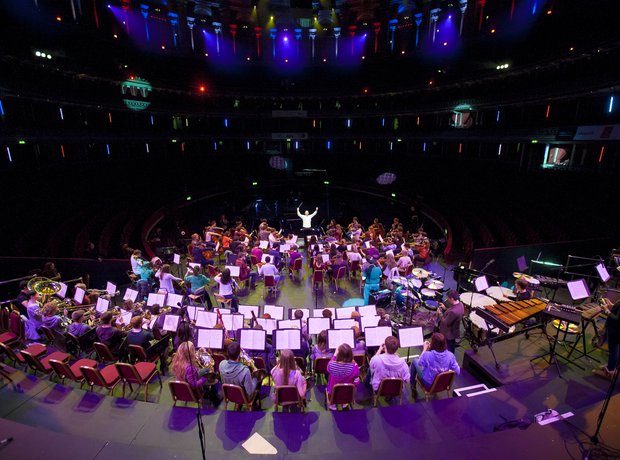 City of Belfast Youth Orchestra get ready for thei