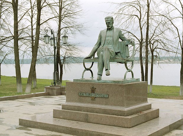 Tchaikovsky Statue in Wotkinsk