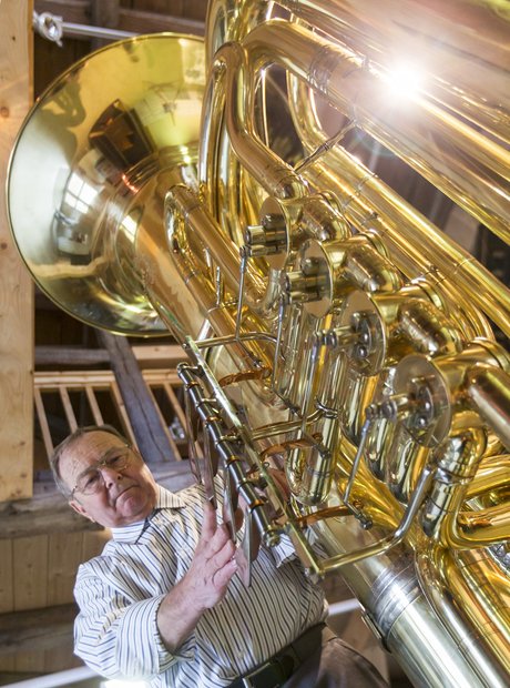 world's largest tuba