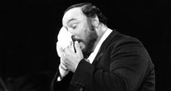 pavarotti album guide