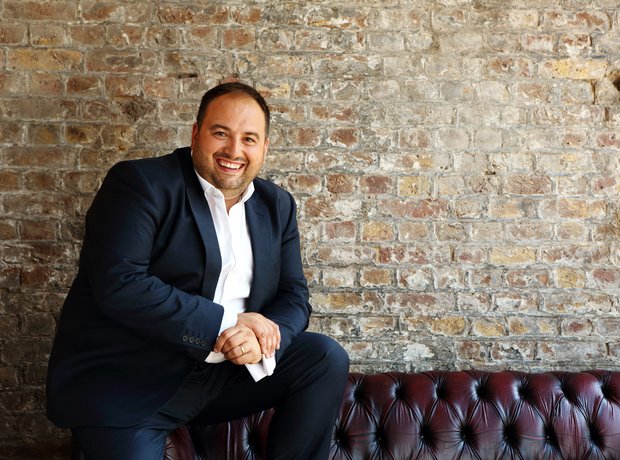 Wynne Evans - new press shots