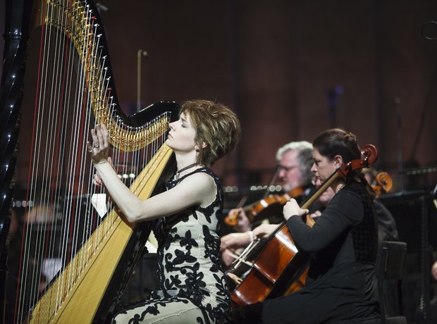 Catrin Finch Classic FM live in Cardiff during reh