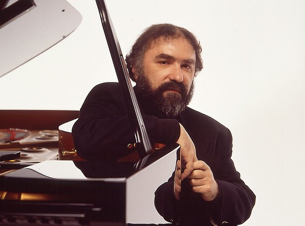 Radu Lupu pianist