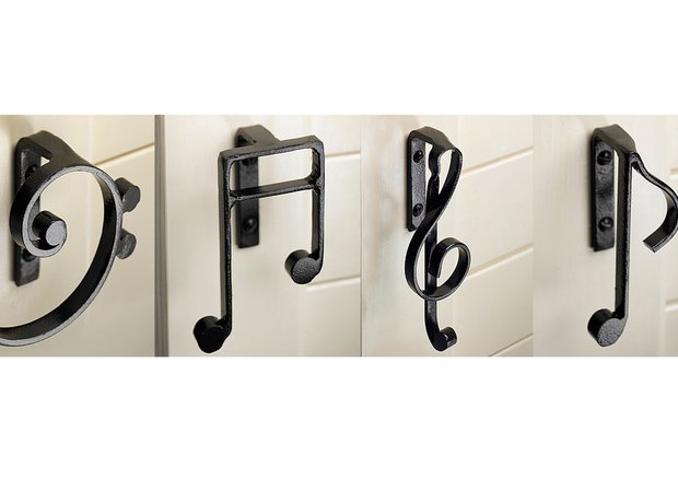 Musical cupboard handles