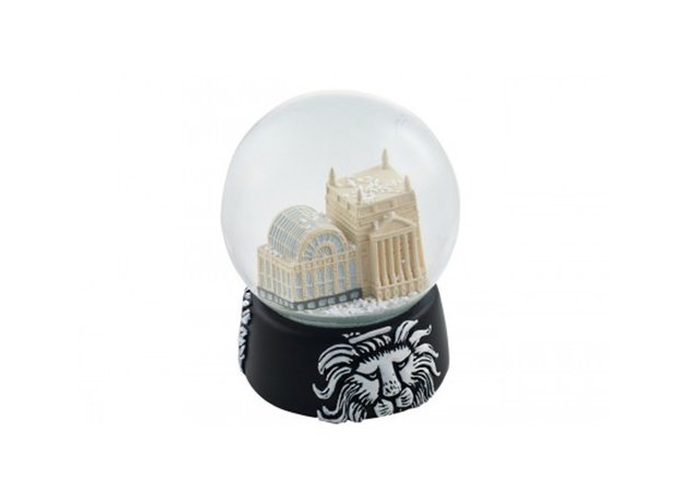 ROH snow globe