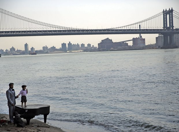 The Brooklyn Bridge piano