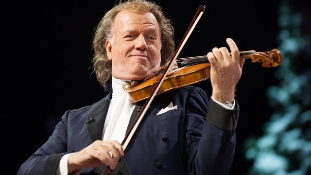 André Rieu | Violinist, conductor and Strauss Waltz Extraordinaire |  Biography, music, recordings and facts