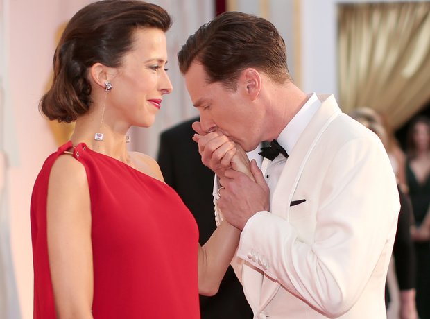 Benedict Cumberbatch kisses Sophie Hunter hand