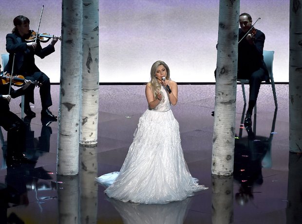 Lady Gaga performs at the Oscars 2015
