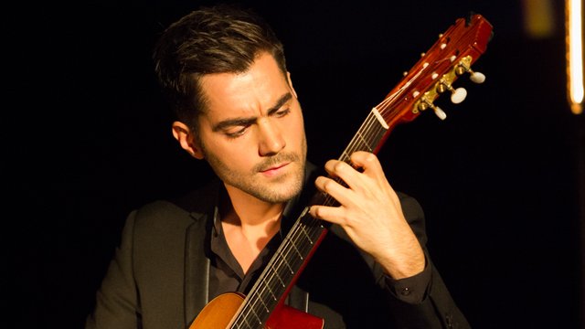 Le Monténégrin Miloš Karadaglić, le nouveau héros de la guitare classique -  Le Soir