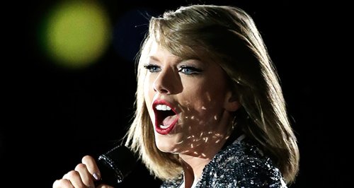 Taylor Swift just gave an orchestra $50,000 like it was no big deal