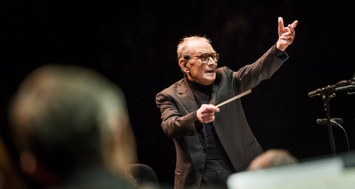 Ennio Morricone conducts