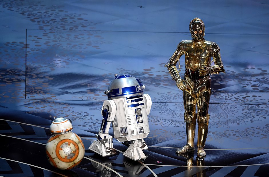 Star Wars robots on stage Oscars 2016