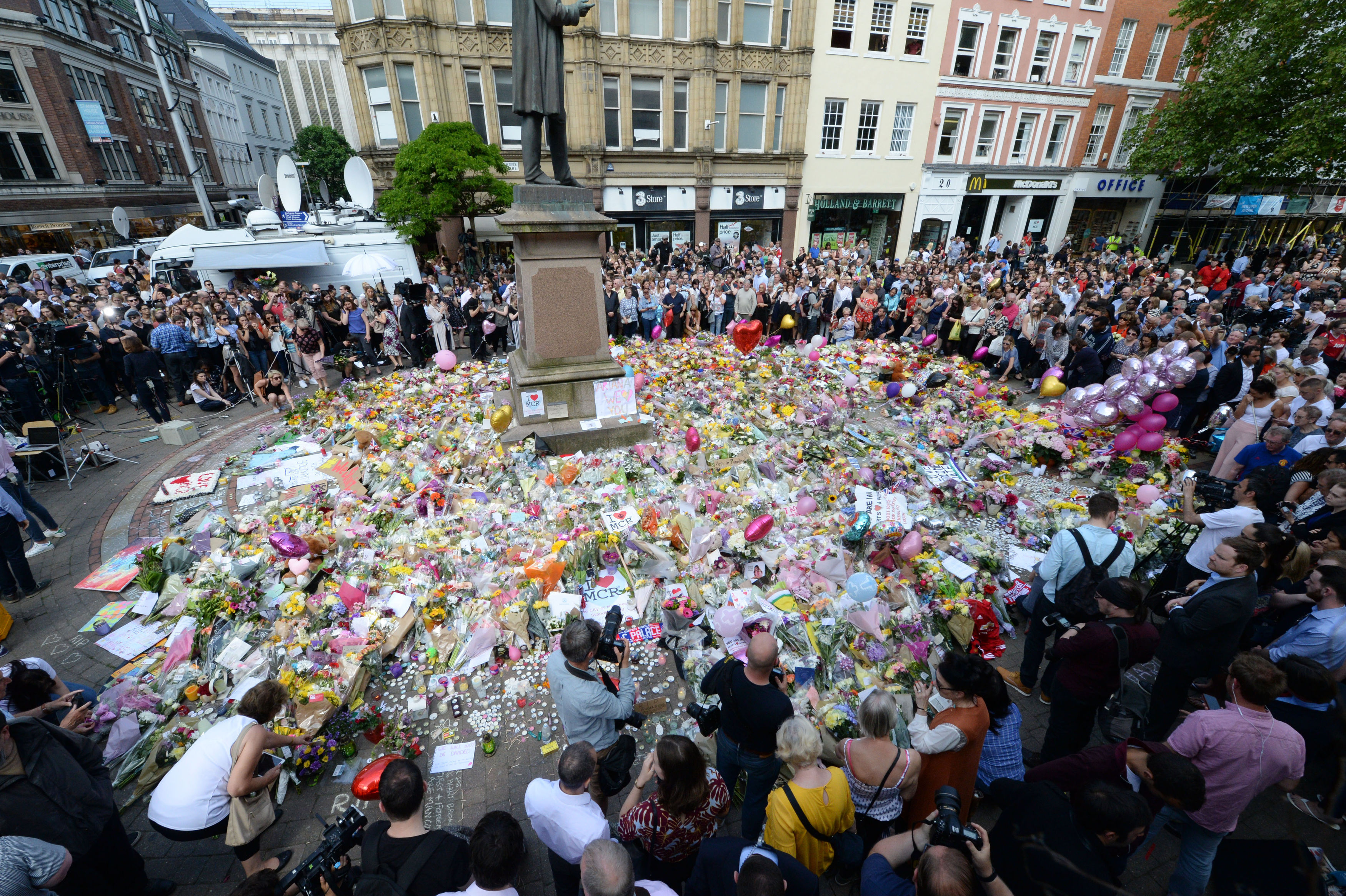 minute silence in St Ann's Square Manchester 