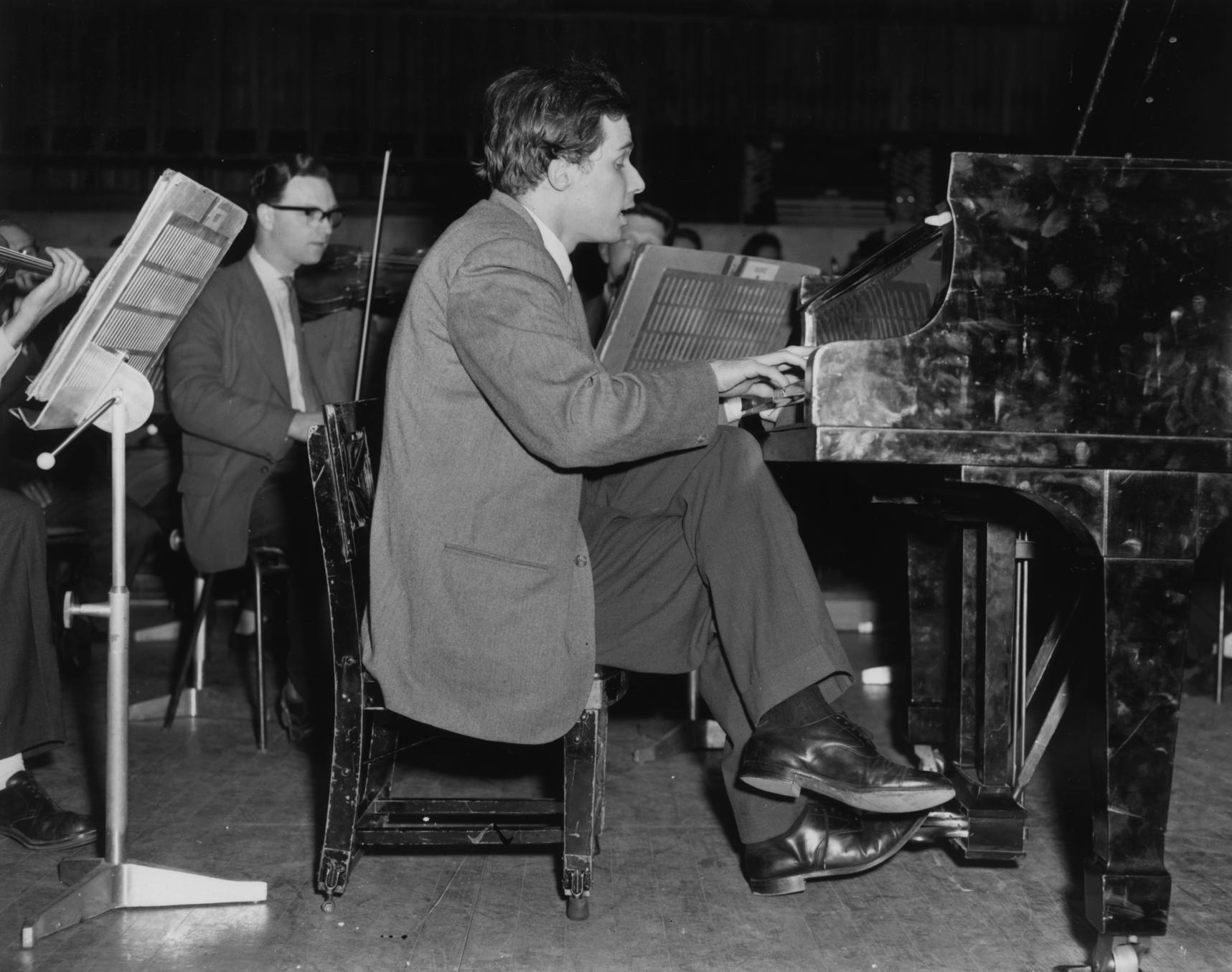 Glenn Gould created a perfect mash-up of The Star-Spangled Banner