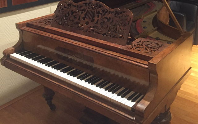 Bluthner grand store piano