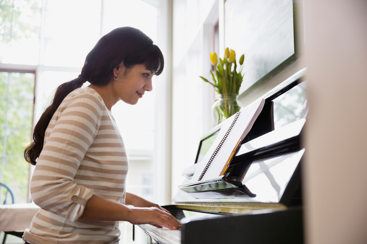 Upright piano