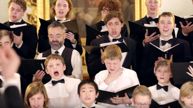 A Choir Ate The Worlds Hottest Chili Peppers And Tried To